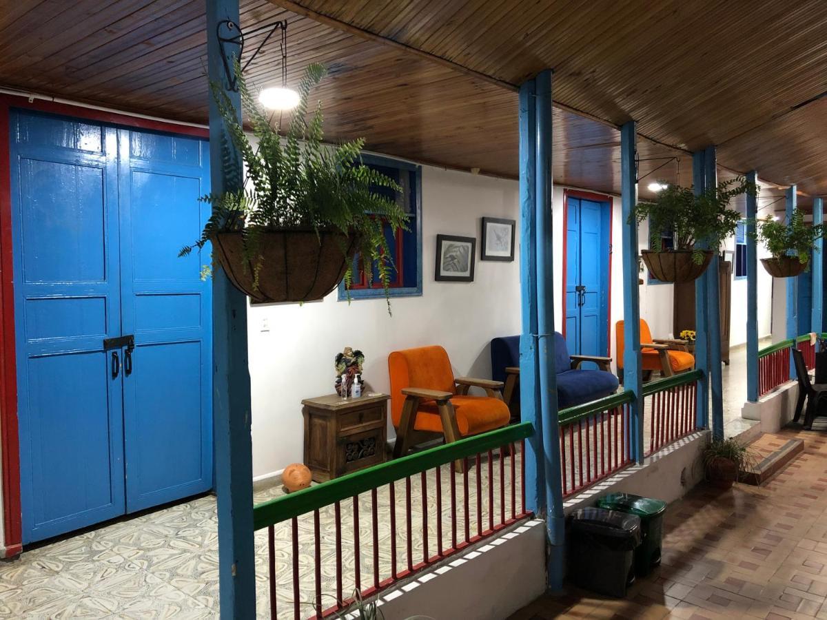 Hostal Maderos Santa Rosa De Cabal Zewnętrze zdjęcie